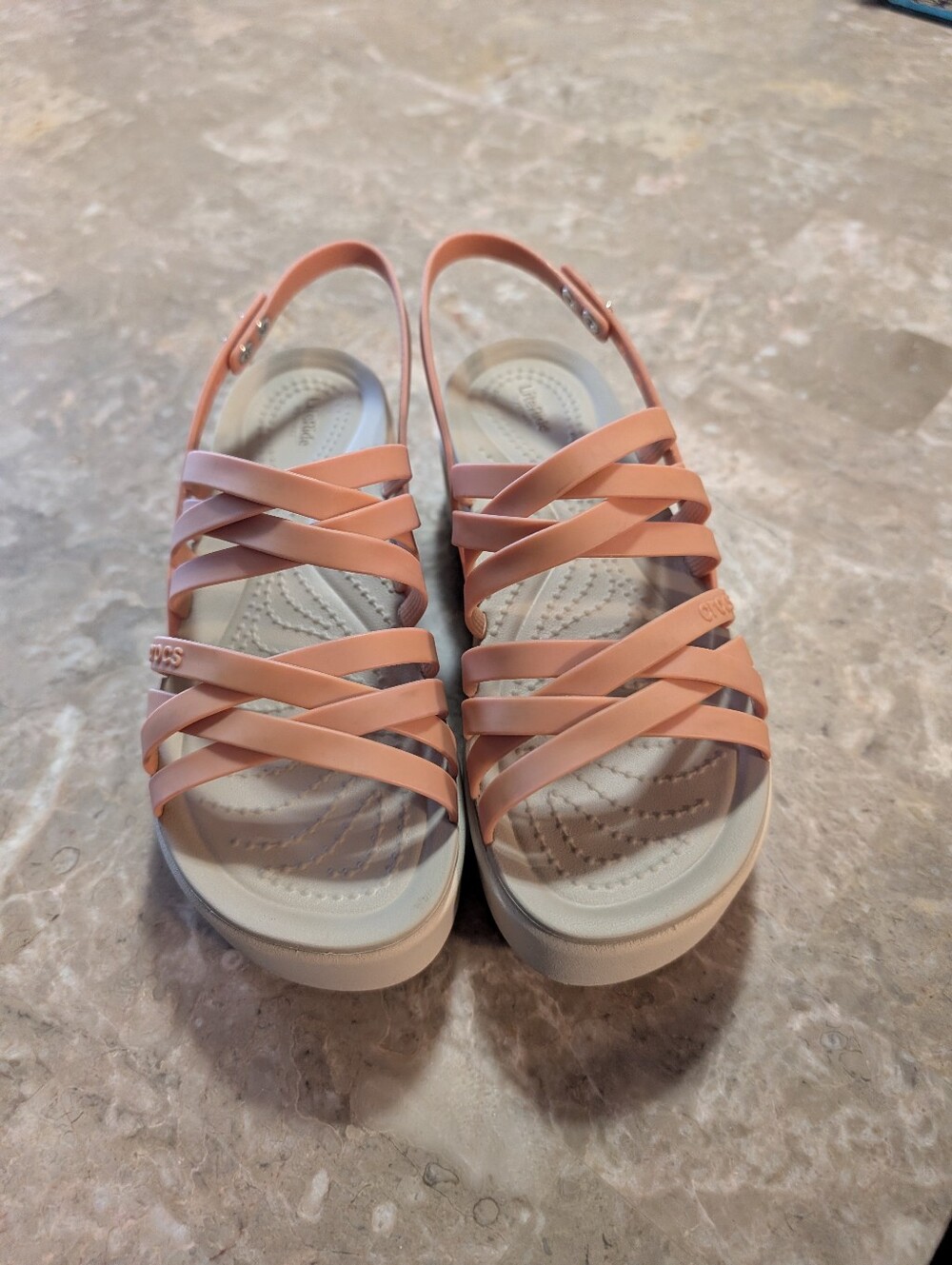 Crocs Strappy Platform Sandal Size 5